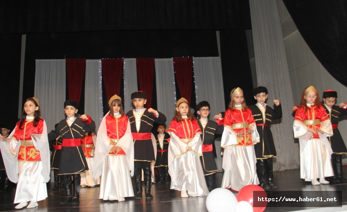 Dumlupınar İlkokulu öğrencilerinden muhteşem gösteri