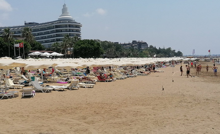 Cankurtaran ve turistlerin kalp masajı turisti kurtarmaya yetmedi