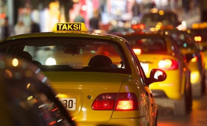 Göçmen kaçakçılığı için 2 yeni önlem! İşe taksiciler dahil oluyor