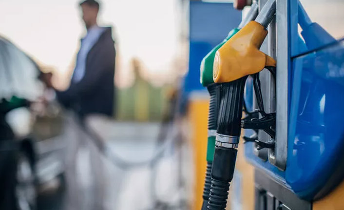 Akaryakıt fiyatlarına bir zam daha!