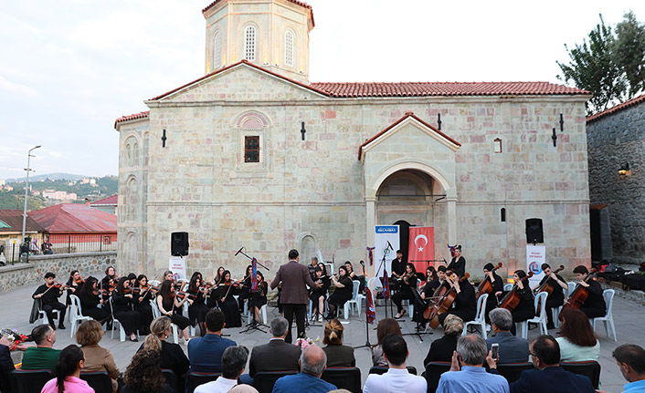 Trabzon'da konser düzenlendi