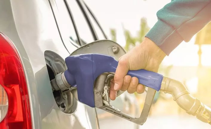 Akaryakıt fiyatlarında bir değişiklik daha