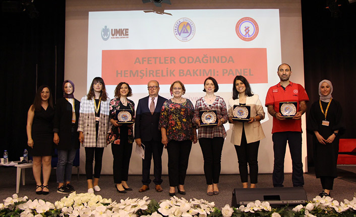 Avrasya Üniversitesinde “Afetler Odağında Hemşirelik Bakımı” paneli