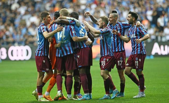 Trabzonspor'da 10 futbolcu ile yollar ayrılıyor