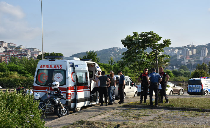 Trabzon'da genç kız boğulmaktan son anda kurtarıldı