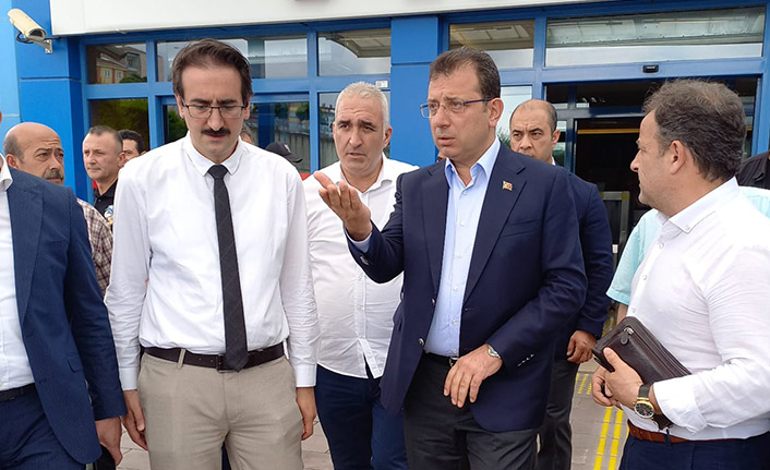 Ekrem İmamoğlu, ailesinin cenazesi için Trabzon’a geldi