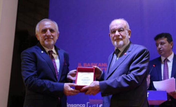 Güler misin ağlar mısın Saadet Partisi kaynıyor