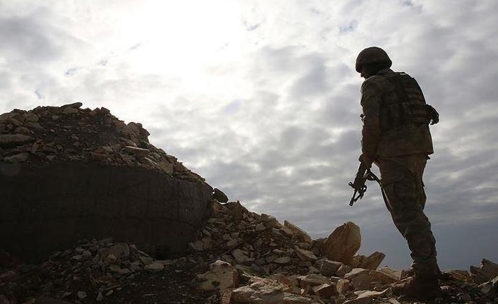 3 terörist ikna yoluyla teslim oldu