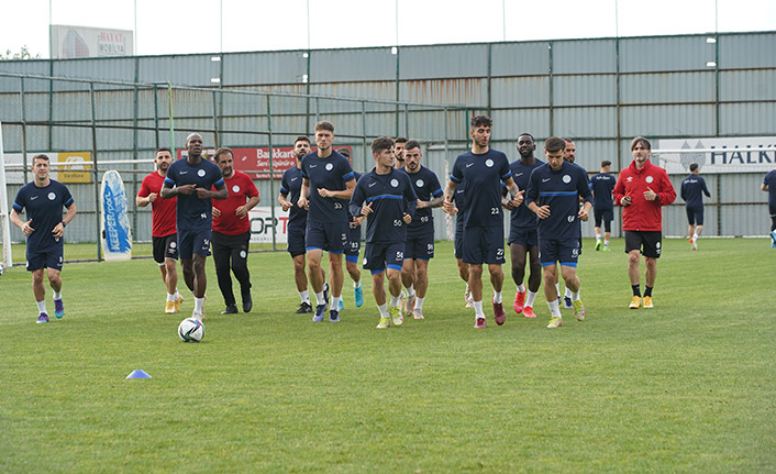 Çaykur Rizespor Yeni Sezon Hazırlıklarını Rize’de Çift Antrenmanla Sürdürdü