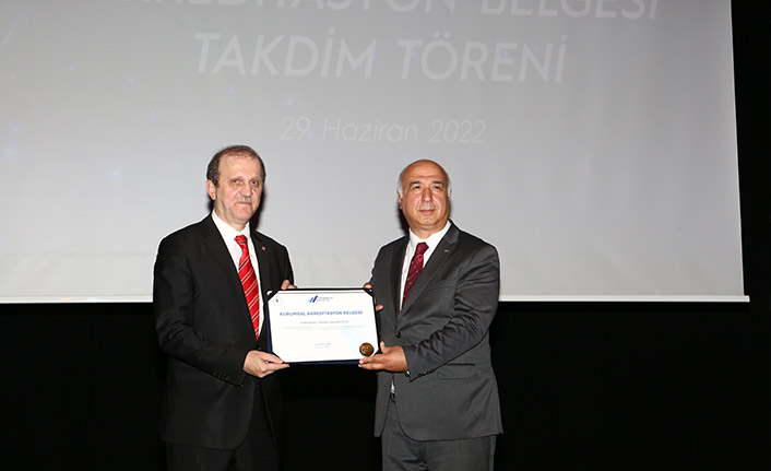 KTÜ'ye "Kurumsal Akreditasyon" belgesi