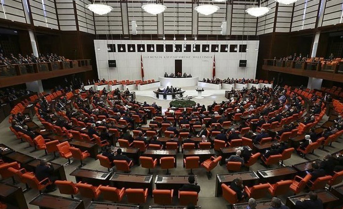 Ek gösterge ve öğrenci affı TBMM'de kabul edildi