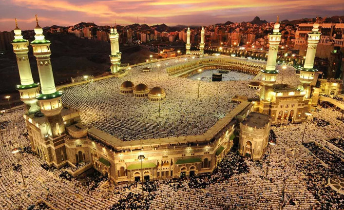 Hacca gitmek için 3 yıl boyunca yürüdü!