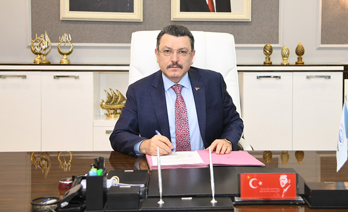 Başkan Ahmet Metin Genç'ten mesaj! "Yardımlaşma ve paylaşmanın bayramı"