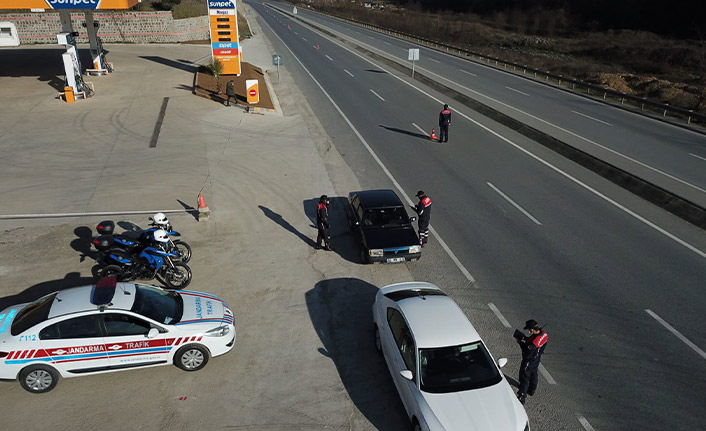 Trabzon'da jandarmadan bayram mesaisi 200'den fazla ekip...