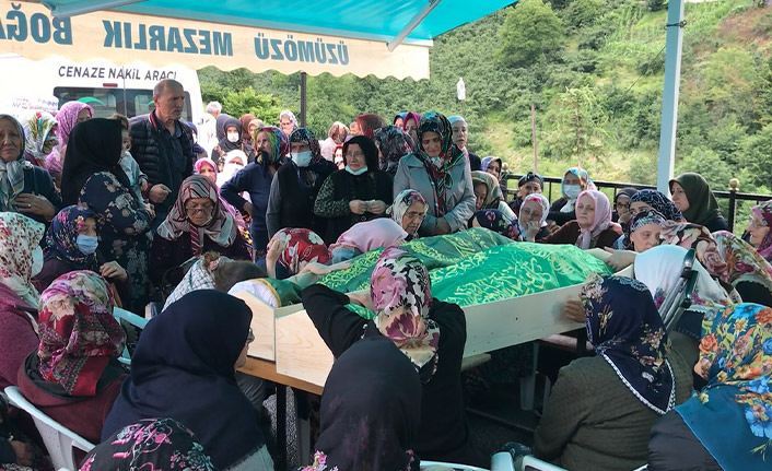 Trabzon'da baba oğul toprağa verildi