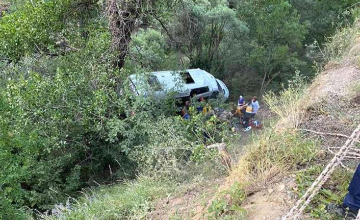 Karadeniz gezisinden dönüyorlardı! 3'ü ağır 19 yaralı