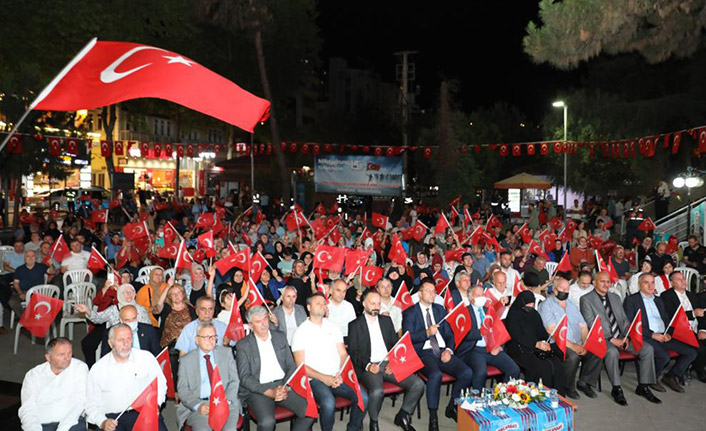 Tüm Türkiye gibi Akçaabat da tek yürek oldu