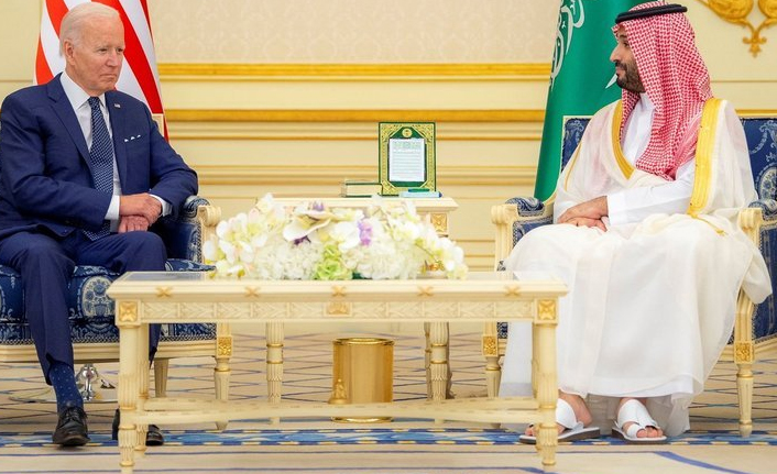 Suudi Arabistan petrol üretimini günlük 1 milyon varil artıracak