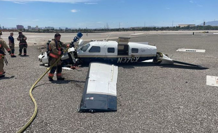ABD'de havalimanında 2 uçak çarpıştı: 4 ölü