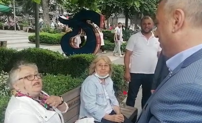 Trabzon’da Arap turistlere çiçek dağıtımına tepki