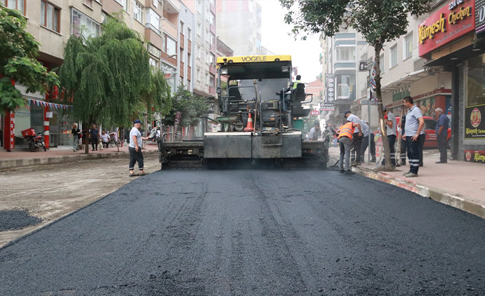 Akçaabat'ta bin 800 ton asfalt serildi