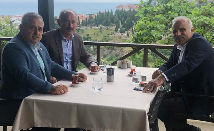 Zorluoğlu ile Aktürk bir araya geldi! "Sıkı diyaloglarımız devam edecektir”