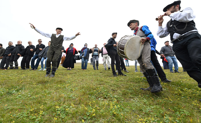 Kadırga Otçu Şenliği renkli görüntülere sahne oldu