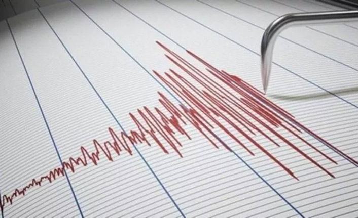Korkutan deprem! Çevre illerden de hissedildi