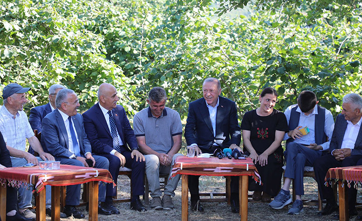 Cumhurbaşkanı Erdoğan fındık bahçesinde