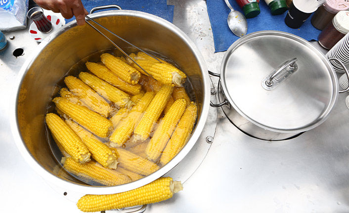 Yaz aylarının sevilen lezzeti: Süt mısır