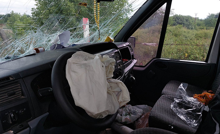 Ordu'ya fındık toplamaya giderken kaza yaptılar 14 kişi yaralandı