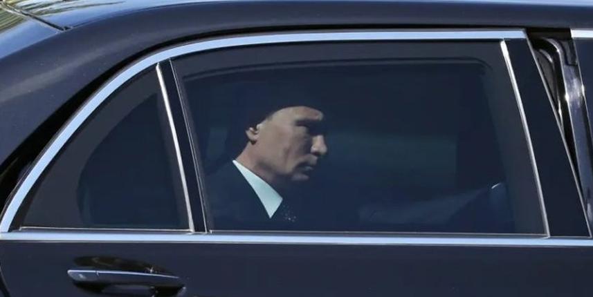 Flaş İddia! Putin'in aracına silahlı saldırı