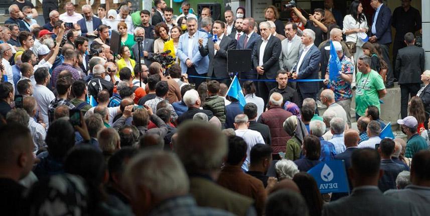 Deva Büyük Trabzon mitingine hazırlanıyor