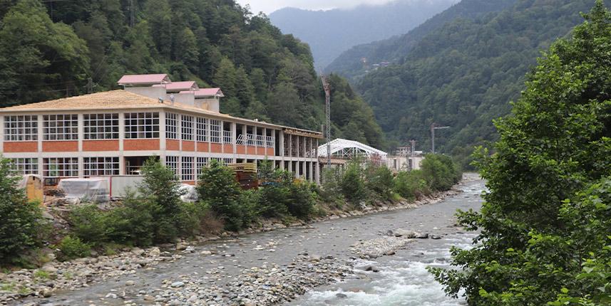 Rize'ye 2 yeni çay fabrikası daha yapılıyor