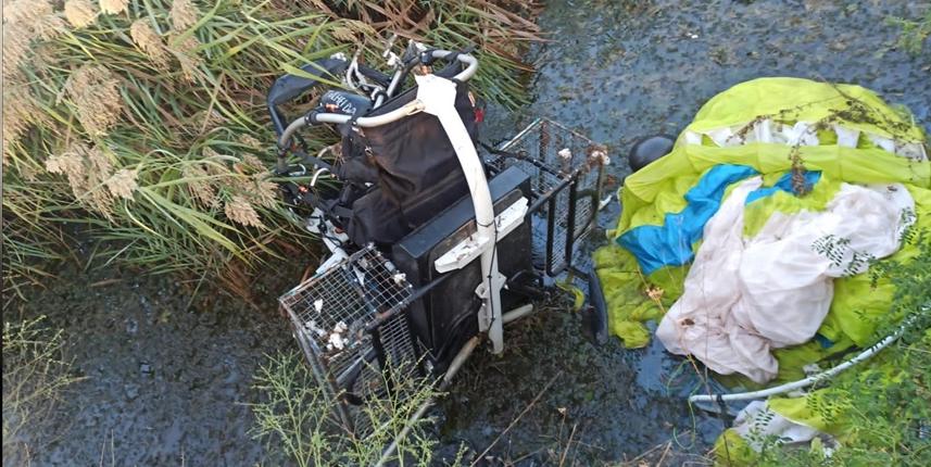 Polisevi'ne saldıran teröristlerin kullandıkları paramotora ulaşıldı