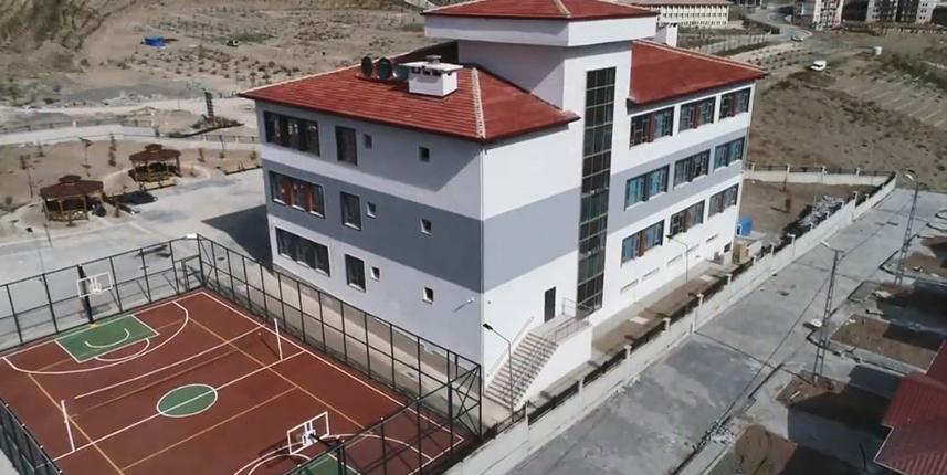 Yeni Yusufeli’nde eğitim öğretim için okullar hazır hale getiriliyor