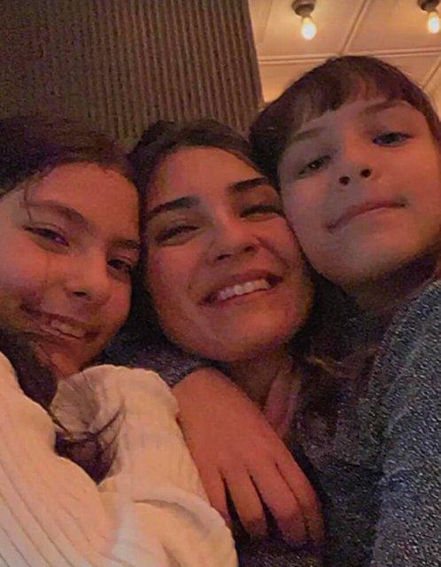 Tuba Büyüküstün kızlarını paylaştı! Sosyal medya sallandı