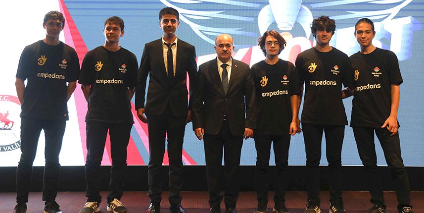 TEKNOFEST'e katılan öğrenciler ödüllendirildi