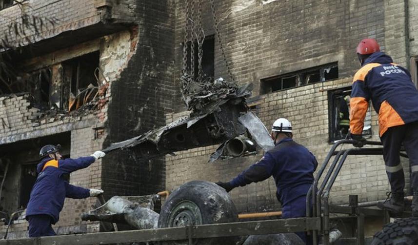 Rusya'da askeri uçak düştü