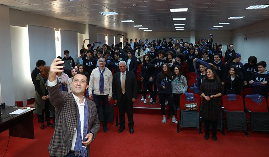 Osman Nuri Ekim: “Gücümüzü ve azmimizi gençlerden alıyoruz”