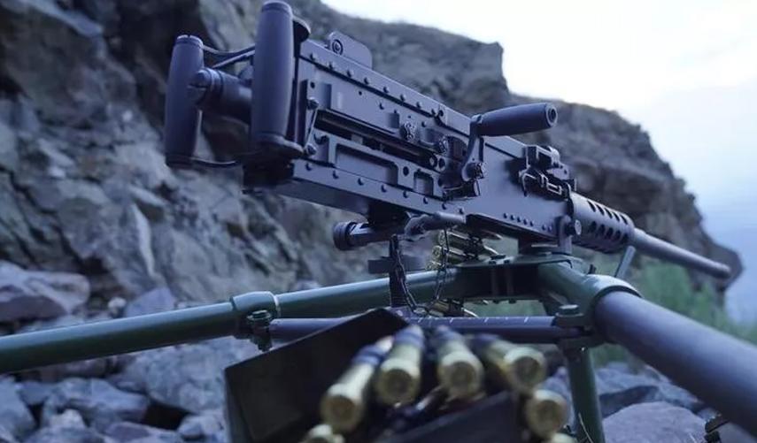 Türkiye'nin yerli silahı ilk kez görücüye çıktı!