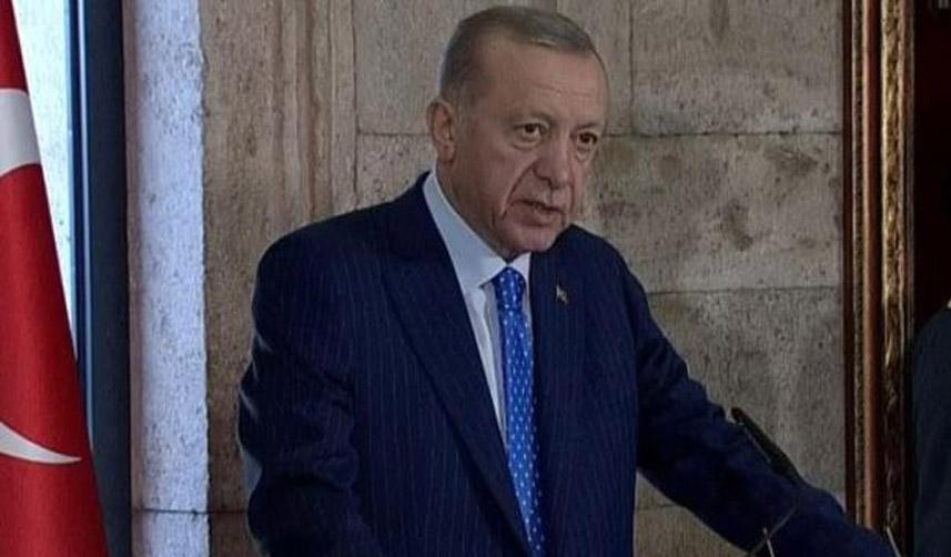 Cumhurbaşkanı Erdoğan, Anıtkabir Özel Defteri’ne 10 Kasım Mesajı Yazdı