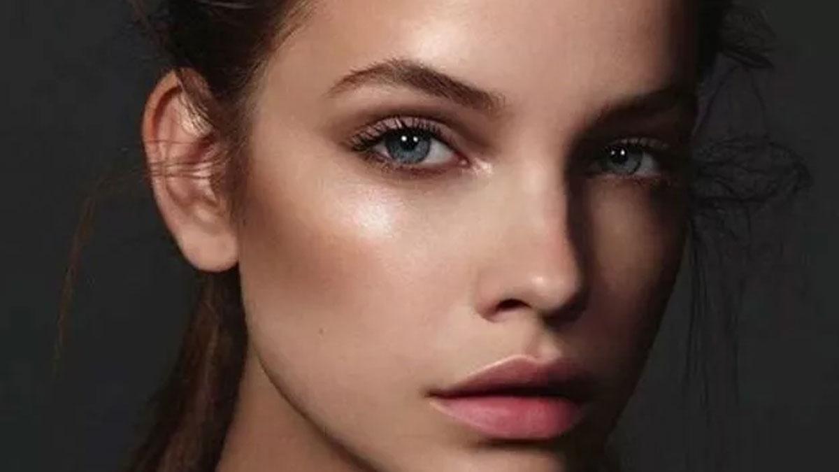 Islak makyaj nasıl yapılır? İşte ıslak makyaj yapımı