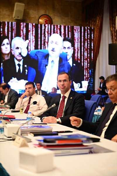 Salih Cora muhalefeti topa tuttu! “Sizin hangi yargıyı özlediğinizi çok iyi biliyoruz”