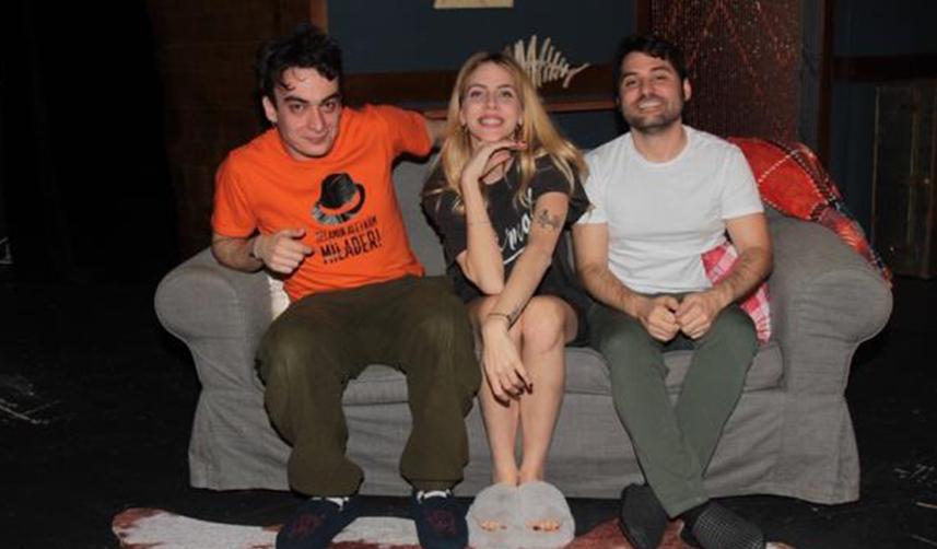 Amasya'da ünlü tiyatrocuları taşıyan minibüs kaza yaptı! Ölü ve yaralılar var