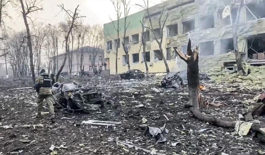 Rusya, Ukrayna’da hastaneyi vurdu: 1 bebek hayatını kaybetti