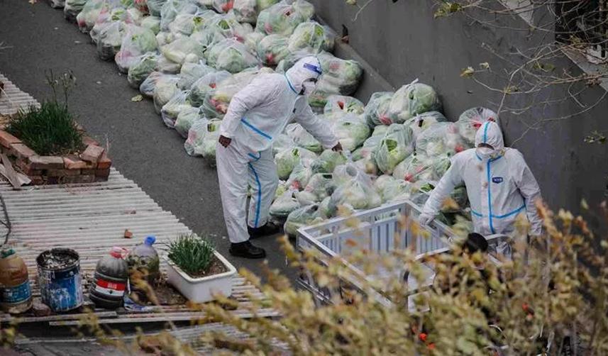 Çin'de günlük Covid-19 vaka sayısı ilk kez 40 bini geçti