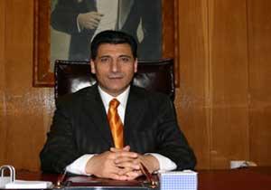 Vali Okutan Amerika'da