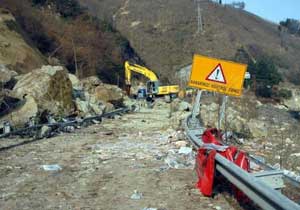 Sahil Yolu trafiğe açıldı