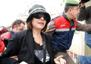 Deniz Seki yeniden gözaltında